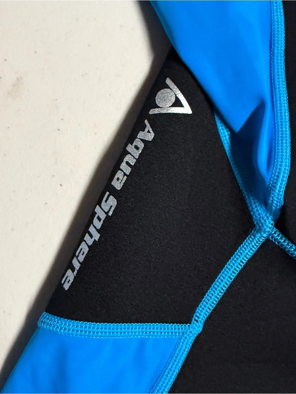 Aqua Sphere Stingray Kids Black and Bright Blue Short Sleeve Wetsuit Front Zip